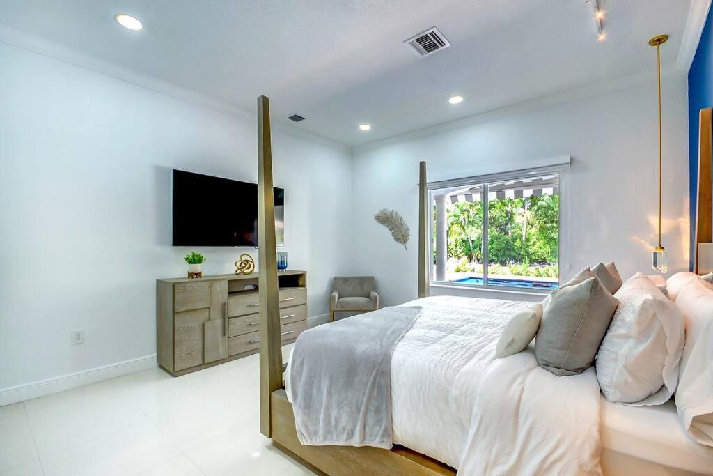Beautiful house + heated pool/17 guest,básquetball Cutler Bay Exterior foto