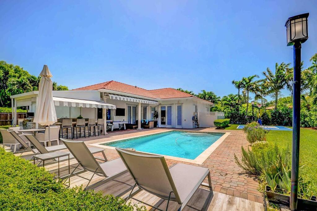 Beautiful house + heated pool/17 guest,básquetball Cutler Bay Exterior foto
