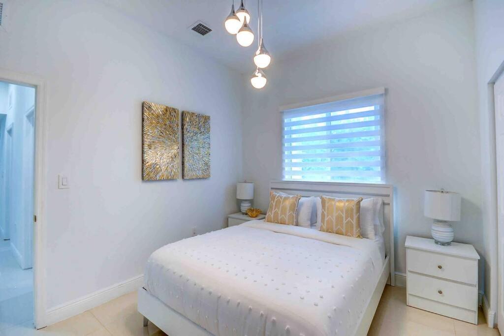 Beautiful house + heated pool/17 guest,básquetball Cutler Bay Exterior foto
